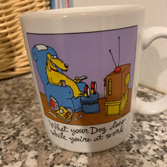 Shoebox Greeting - what your Dog does while you’re at work Coffee Mug - Picture 1 of 3